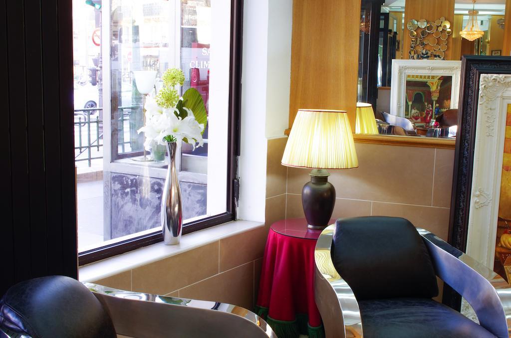 Hotel Le Clery Paris Eksteriør billede